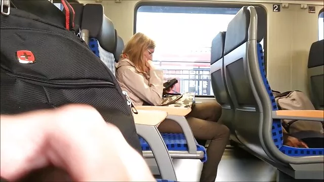 Hot MILF Macht In Der nackte reife hausfrau Küche Dann Saugt Dick Nehmen Riesige Gesichtsbehandlung