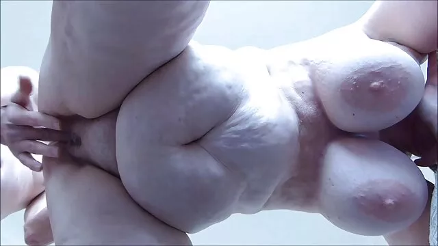 Britische milf braucht orgasmische Freude reife muttis nackt