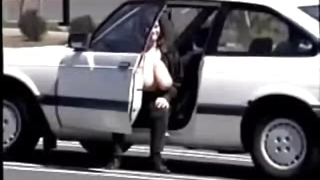 Busty Grace Titten Spaß nackte alte hausfrauen