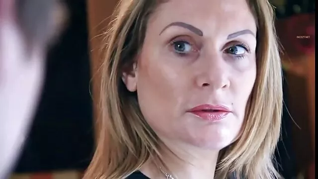 Pussy ältere hausfrauen nackt Pumpe Spaß für hübsche Brünette babe Xara
