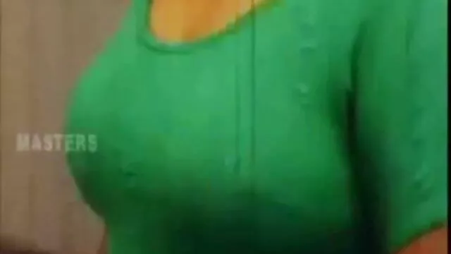 Junge Yamasaki trifft einen reife alte nackte frauen leckeren Schwanz