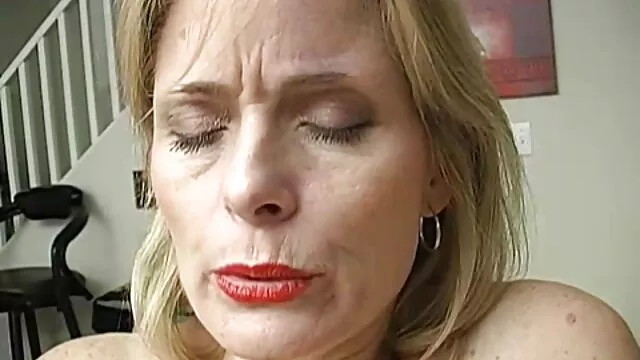 afrikanische babe abgeholt für Auto sex sexy nackte reife frauen