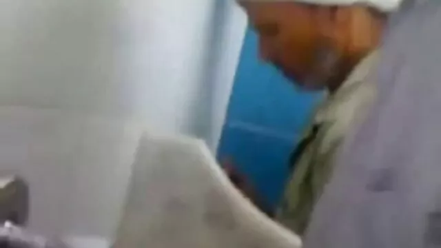 Amateur Marin Omi genießt zwei Jungs ältere hausfrauen nackt in harten
