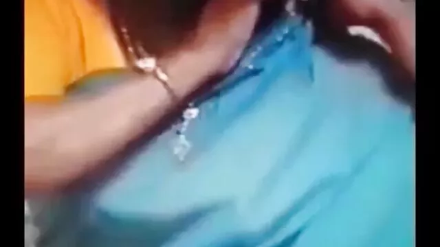 Ziemlich Frech Asian Chick Striptease nackte reife hausfrau Cam